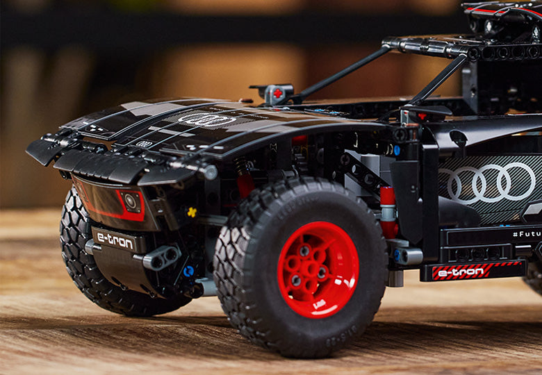 LEGO Technic Audi RS Q e-tron - 42160