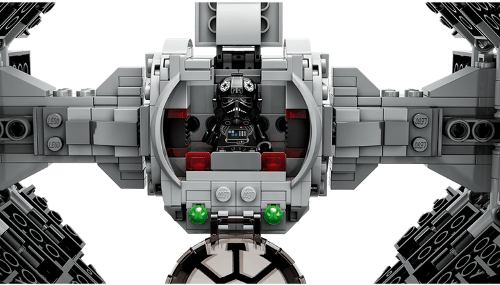LEGO Star Wars Mandalorian Fang Fighter vs TIE Interceptor - 75348