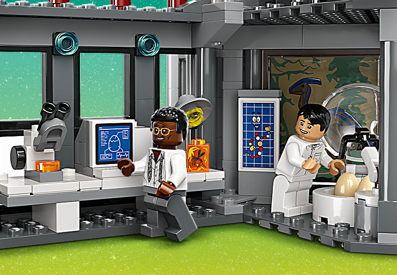 LEGO Jurassic World Visitor Center: T. rex & Raptor Attack - 76961