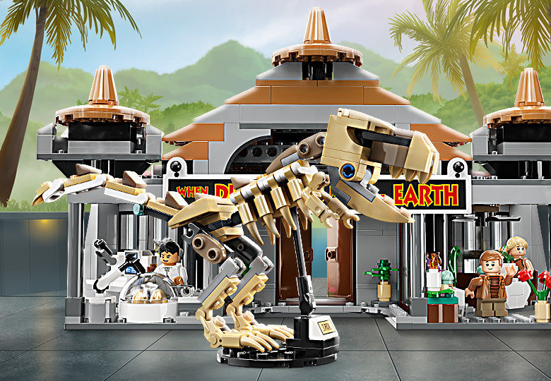 LEGO Jurassic World Visitor Center: T. rex & Raptor Attack - 76961