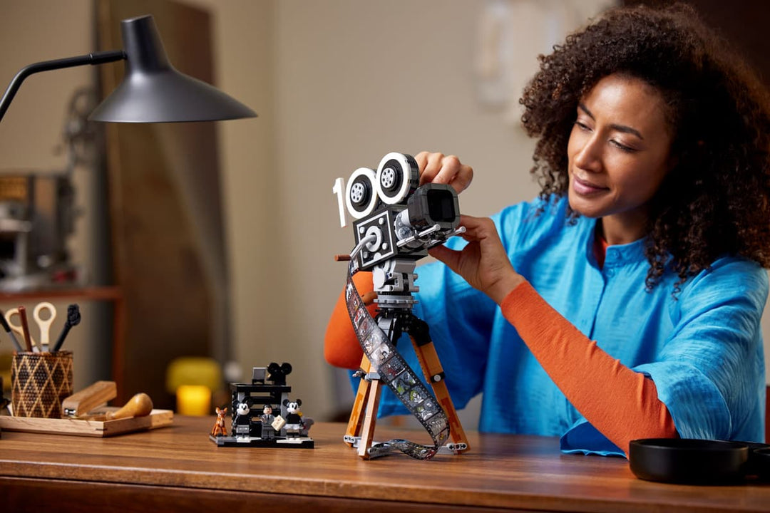 LEGO Walt Disney Tribute Camera (43230)