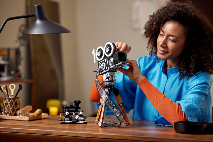 LEGO Walt Disney Tribute Camera (43230)
